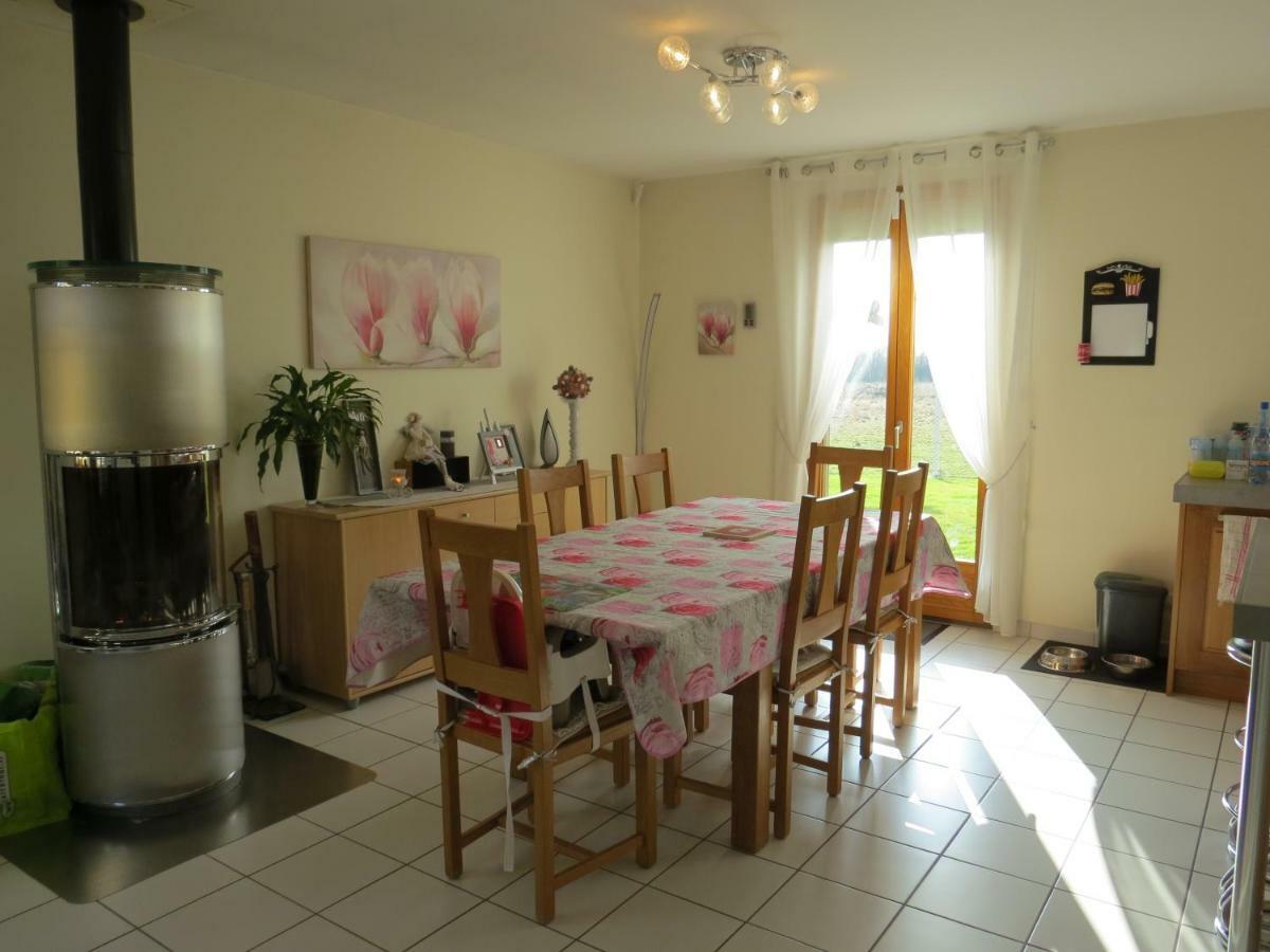 Chambre D'Hotes La Cle Du Bonheur Manthelon Exterior photo